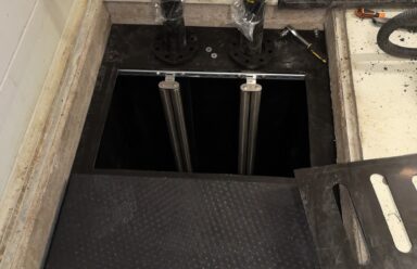 Zbiornik z tworzywa sztuczengo