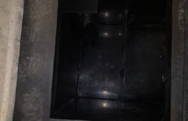 Zbiornik z tworzywa sztuczengo