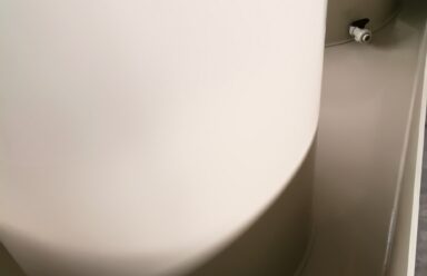 Zbiornik z tworzywa sztuczengo na wodę