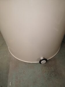 Zbiornik z tworzyw sztucznych walec